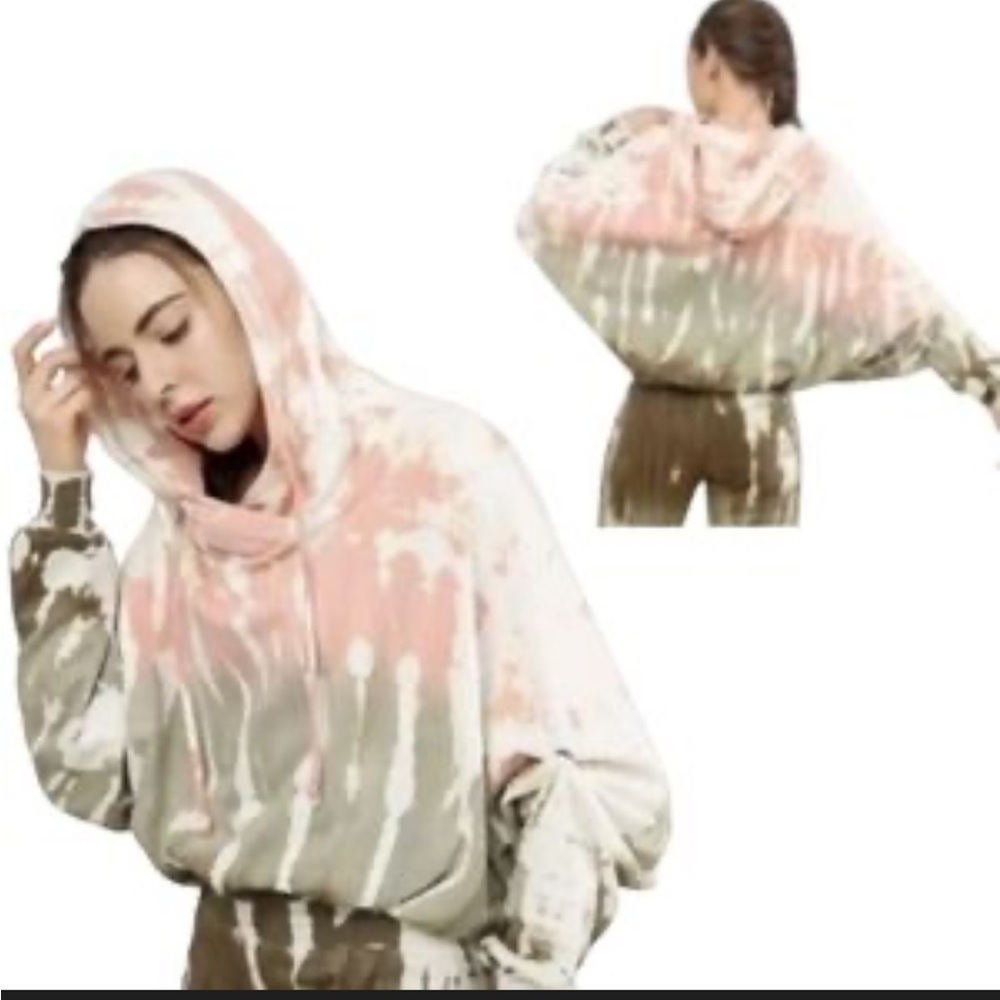 Young fabulous and broke tie die cropped hoodie oversized small/medium